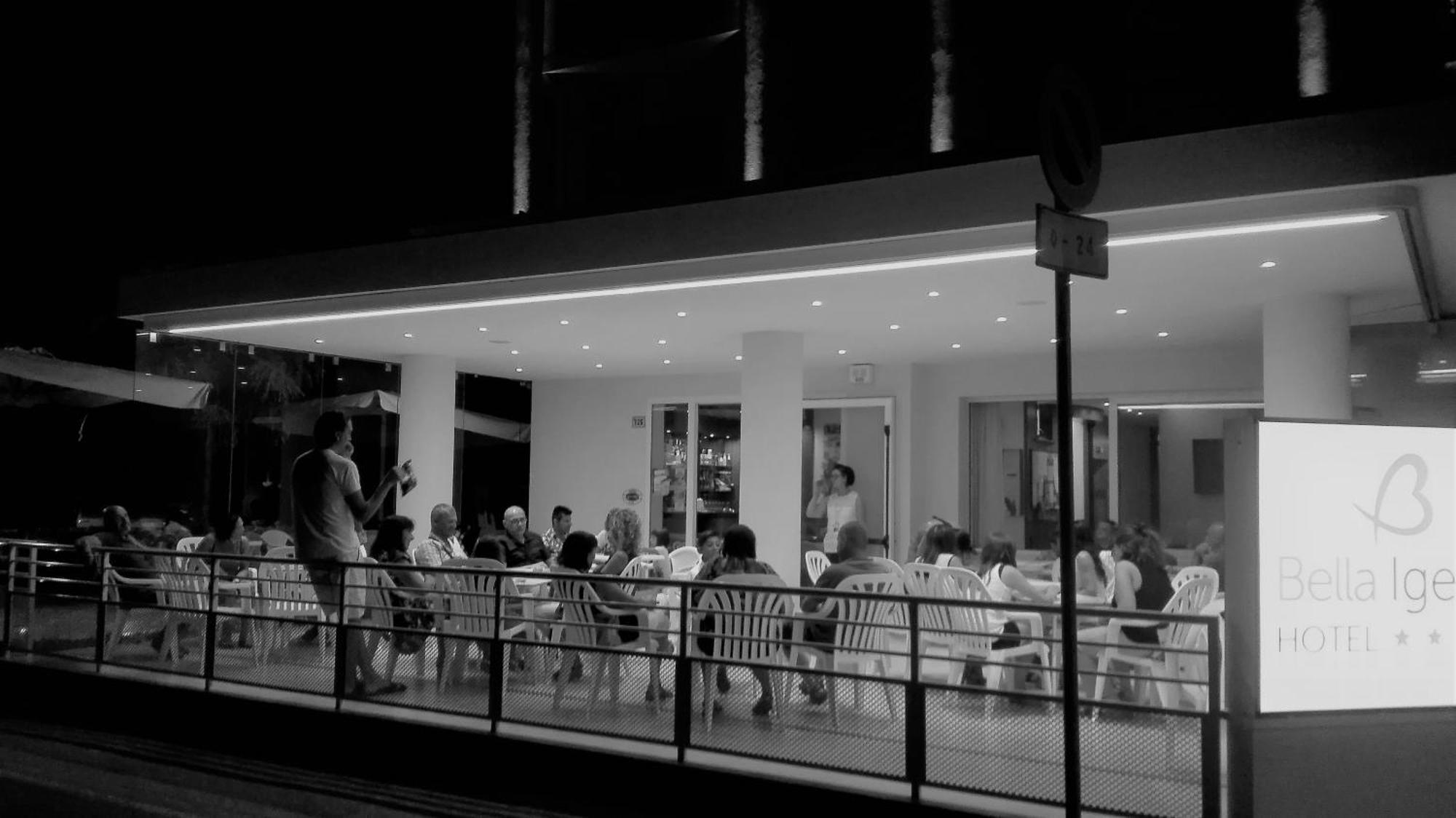 Hotel Bella Igea เบลลาเรีย-อีเจอา มารีนา ภายนอก รูปภาพ
