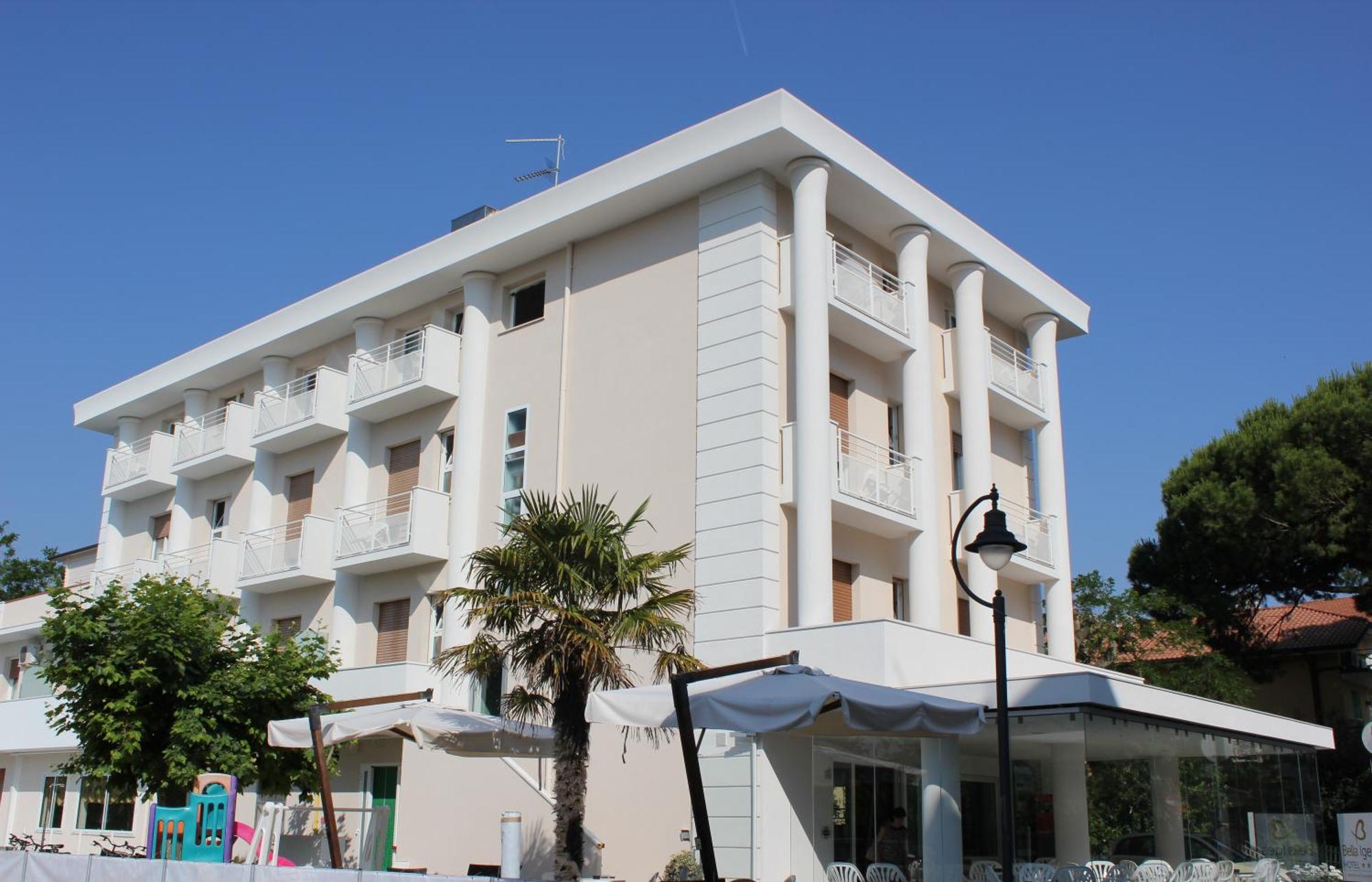 Hotel Bella Igea เบลลาเรีย-อีเจอา มารีนา ภายนอก รูปภาพ